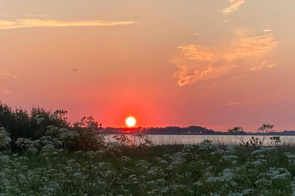 Tsjuke En March, Gezellig Vakantie Verblijf. Echten  Bagian luar foto