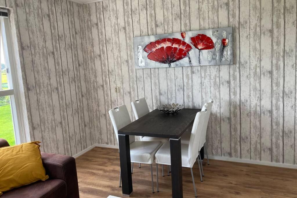 Tsjuke En March, Gezellig Vakantie Verblijf. Echten  Bagian luar foto